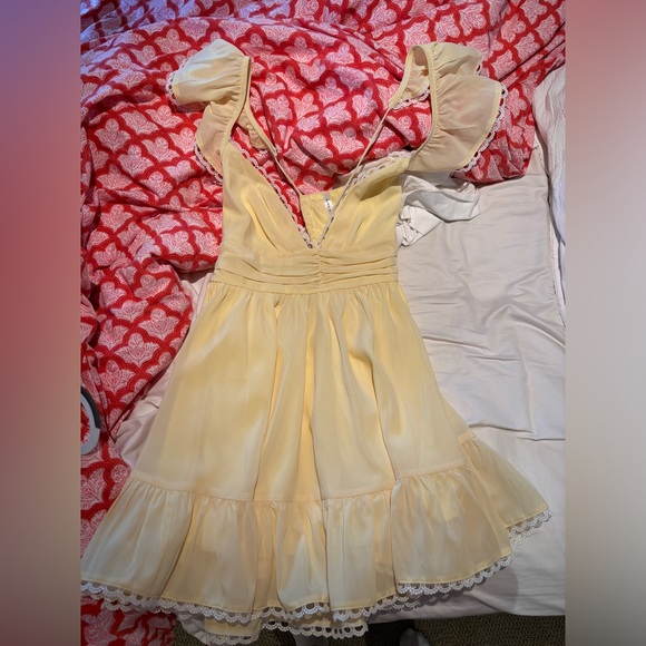 Lucy in the sky yellow ruffle mini dress - Picture 1 of 2